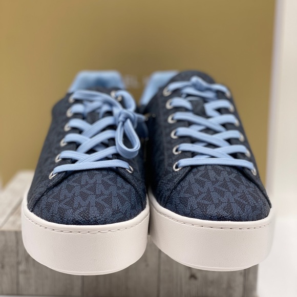 Michael Kors Poppy Lace Up Sneakers Light Blue - Picture 10 of 14